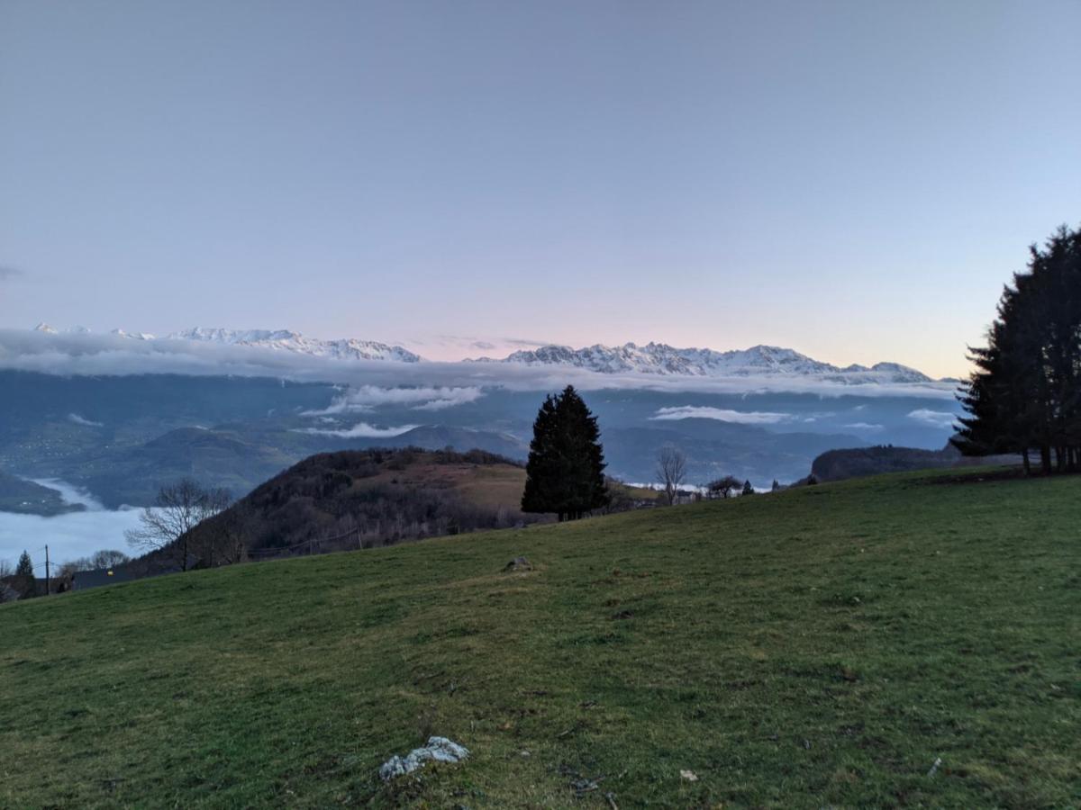 Appartement De Plain-Pied En Montagne Avec Vue Merveilleuse Sur Le Massif De Belledonne Saint Bernard du Touvet Exteriér fotografie